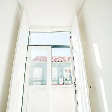 Joly Jolie Gloria With Terrace Lisbon